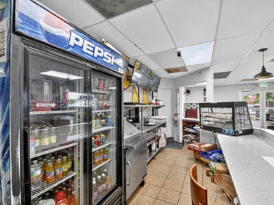 1541 W Blue Heron Boulevard, Riviera Beach, FL 33404