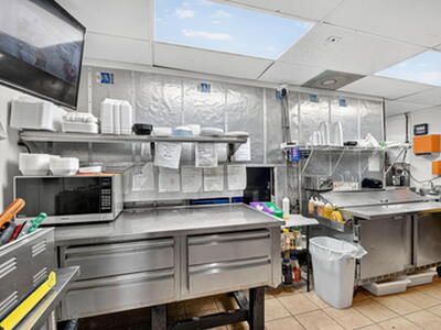 1541 W Blue Heron Boulevard, Riviera Beach, FL 33404