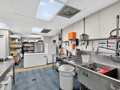 1541 W Blue Heron Boulevard, Riviera Beach, FL 33404