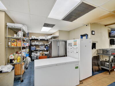 1541 W Blue Heron Boulevard, Riviera Beach, FL 33404