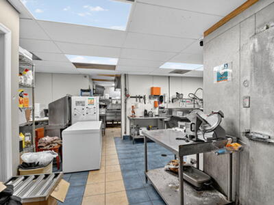 1541 W Blue Heron Boulevard, Riviera Beach, FL 33404