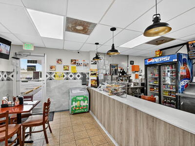 1541 W Blue Heron Boulevard, Riviera Beach, FL 33404