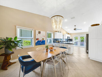 7661 W Country Club Boulevard, Boca Raton, FL 33487