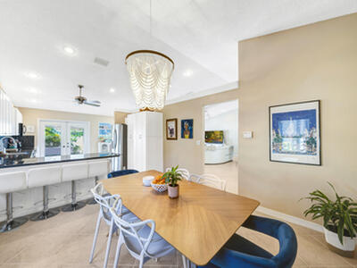 7661 W Country Club Boulevard, Boca Raton, FL 33487