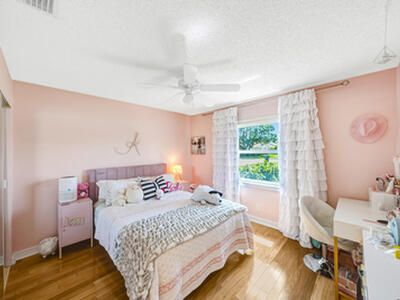 7661 W Country Club Boulevard, Boca Raton, FL 33487