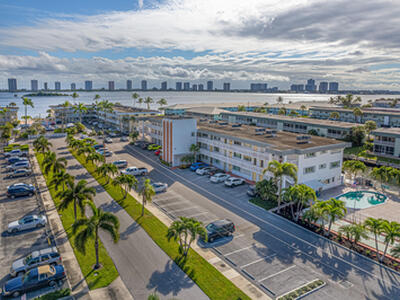 112 Doolen Court, North Palm Beach, FL 33408