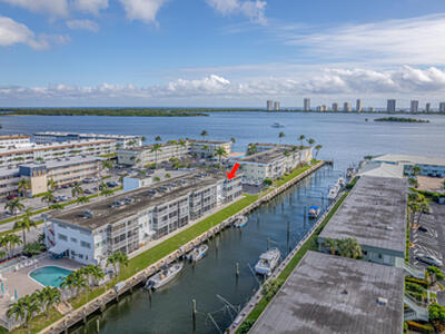 112 Doolen Court, North Palm Beach, FL 33408