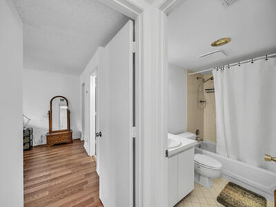 3402 Gardens East Drive, Palm Beach Gardens, FL 33410