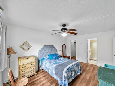 3402 Gardens East Drive, Palm Beach Gardens, FL 33410