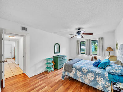 3402 Gardens East Drive, Palm Beach Gardens, FL 33410