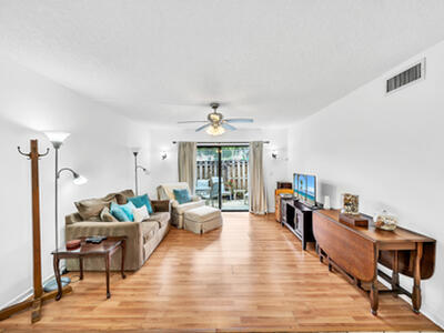 3402 Gardens East Drive, Palm Beach Gardens, FL 33410