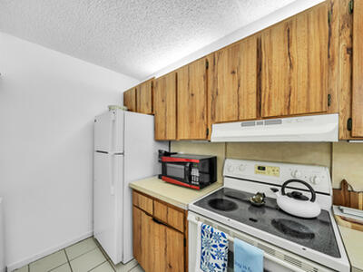 3402 Gardens East Drive, Palm Beach Gardens, FL 33410