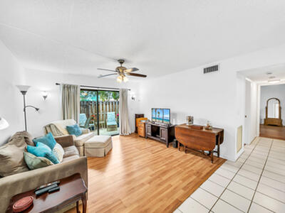 3402 Gardens East Drive, Palm Beach Gardens, FL 33410