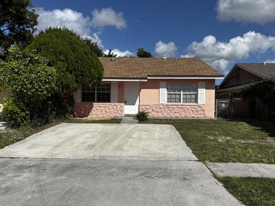 3919 Wilshire Street, West Palm Beach, FL 33403