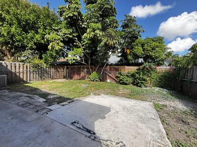 3919 Wilshire Street, West Palm Beach, FL 33403