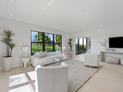 800 Greensward Court, Delray Beach, FL 33445