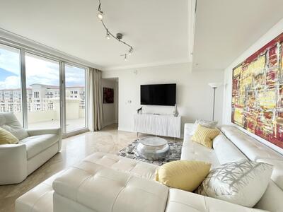 99 SE Mizner Boulevard, Boca Raton, FL 33432