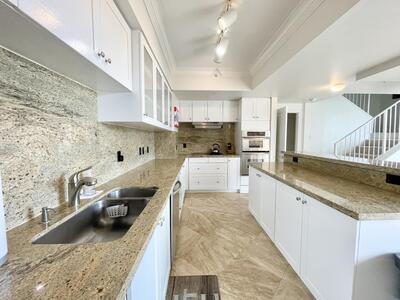 99 SE Mizner Boulevard, Boca Raton, FL 33432