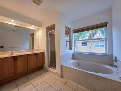 4434 Lake Lucerne Circle, West Palm Beach, FL 33409