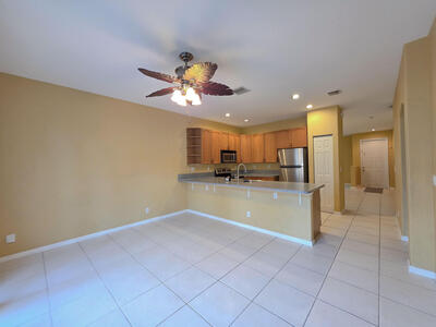 4434 Lake Lucerne Circle, West Palm Beach, FL 33409