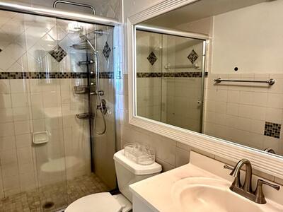 533 Shady Pine Way, Greenacres, FL 33415