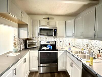 533 Shady Pine Way, Greenacres, FL 33415