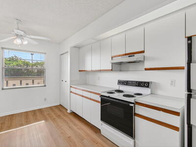 1501 Cayman Way, Coconut Creek, FL 33066