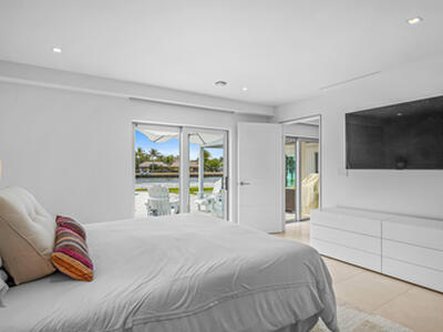 35 Castle Harbor Island, Fort Lauderdale, FL 33308