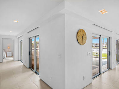 35 Castle Harbor Island, Fort Lauderdale, FL 33308