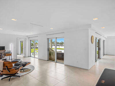 35 Castle Harbor Island, Fort Lauderdale, FL 33308