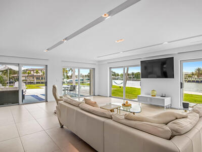 35 Castle Harbor Island, Fort Lauderdale, FL 33308