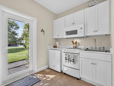 Loxahatchee, FL 33470