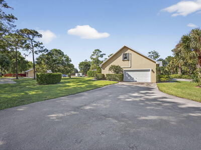 Loxahatchee, FL 33470