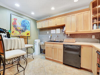 2809 Poinsettia Avenue, West Palm Beach, FL 33407