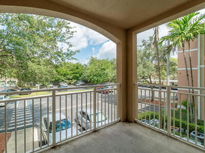 6386 Emerald Dunes Drive, West Palm Beach, FL 33411