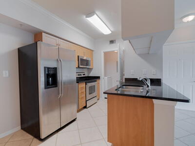 6386 Emerald Dunes Drive, West Palm Beach, FL 33411