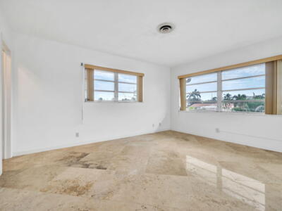 2400 NE 36th Street, Lighthouse Point, FL 33064