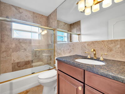 2400 NE 36th Street, Lighthouse Point, FL 33064