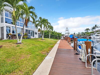 2400 NE 36th Street, Lighthouse Point, FL 33064