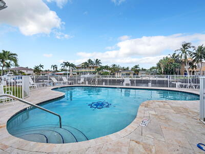 2400 NE 36th Street, Lighthouse Point, FL 33064