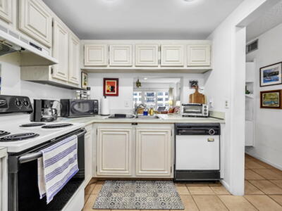 1770 S Ocean Boulevard, Lauderdale By The Sea, FL 33062