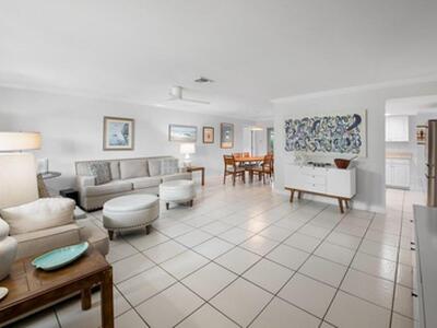 6372 Sleepy Willow Way, Delray Beach, FL 33484