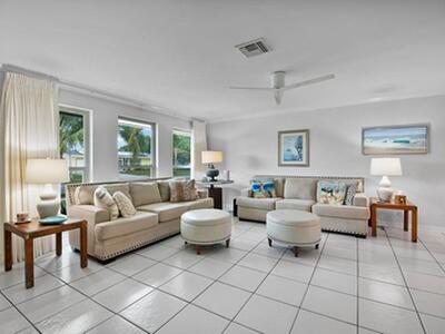 6372 Sleepy Willow Way, Delray Beach, FL 33484