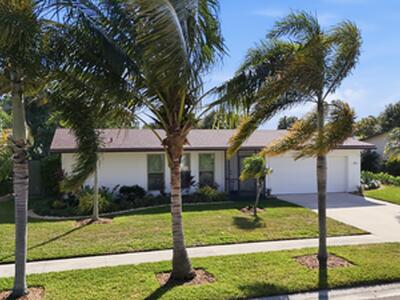 6372 Sleepy Willow Way, Delray Beach, FL 33484