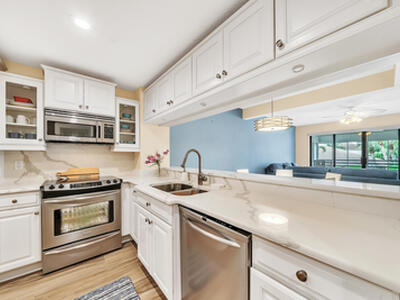 827 Oak Harbour Drive, Juno Beach, FL 33408