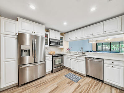 827 Oak Harbour Drive, Juno Beach, FL 33408