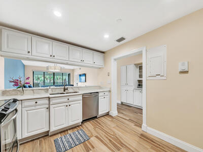 827 Oak Harbour Drive, Juno Beach, FL 33408