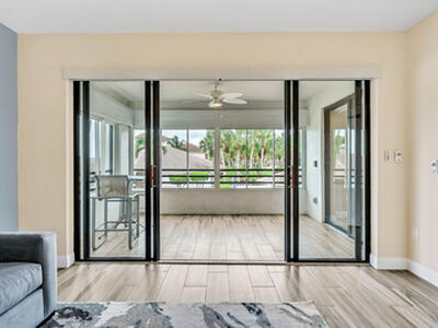 827 Oak Harbour Drive, Juno Beach, FL 33408