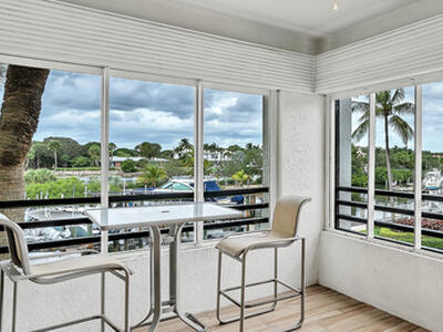 827 Oak Harbour Drive, Juno Beach, FL 33408