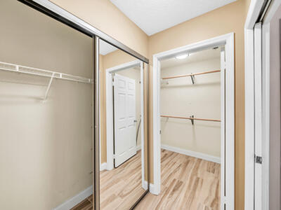 827 Oak Harbour Drive, Juno Beach, FL 33408